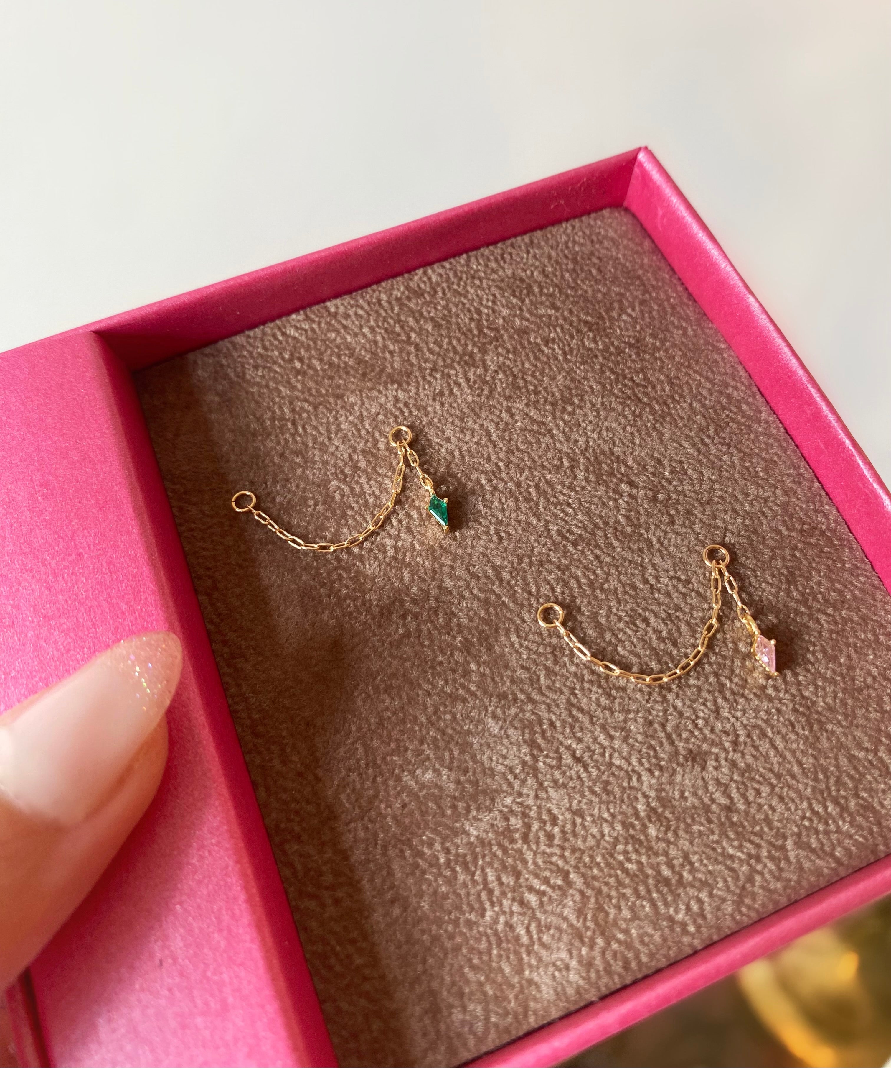 ⟢ Kive Chain – Add-On Charm