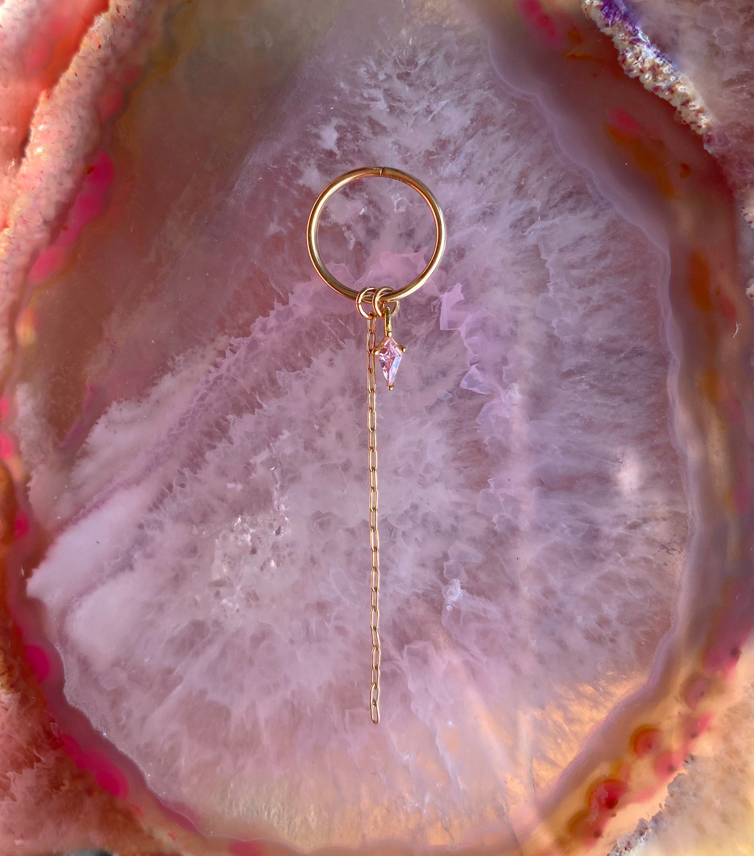 ⟢ Kive Chain Hoop