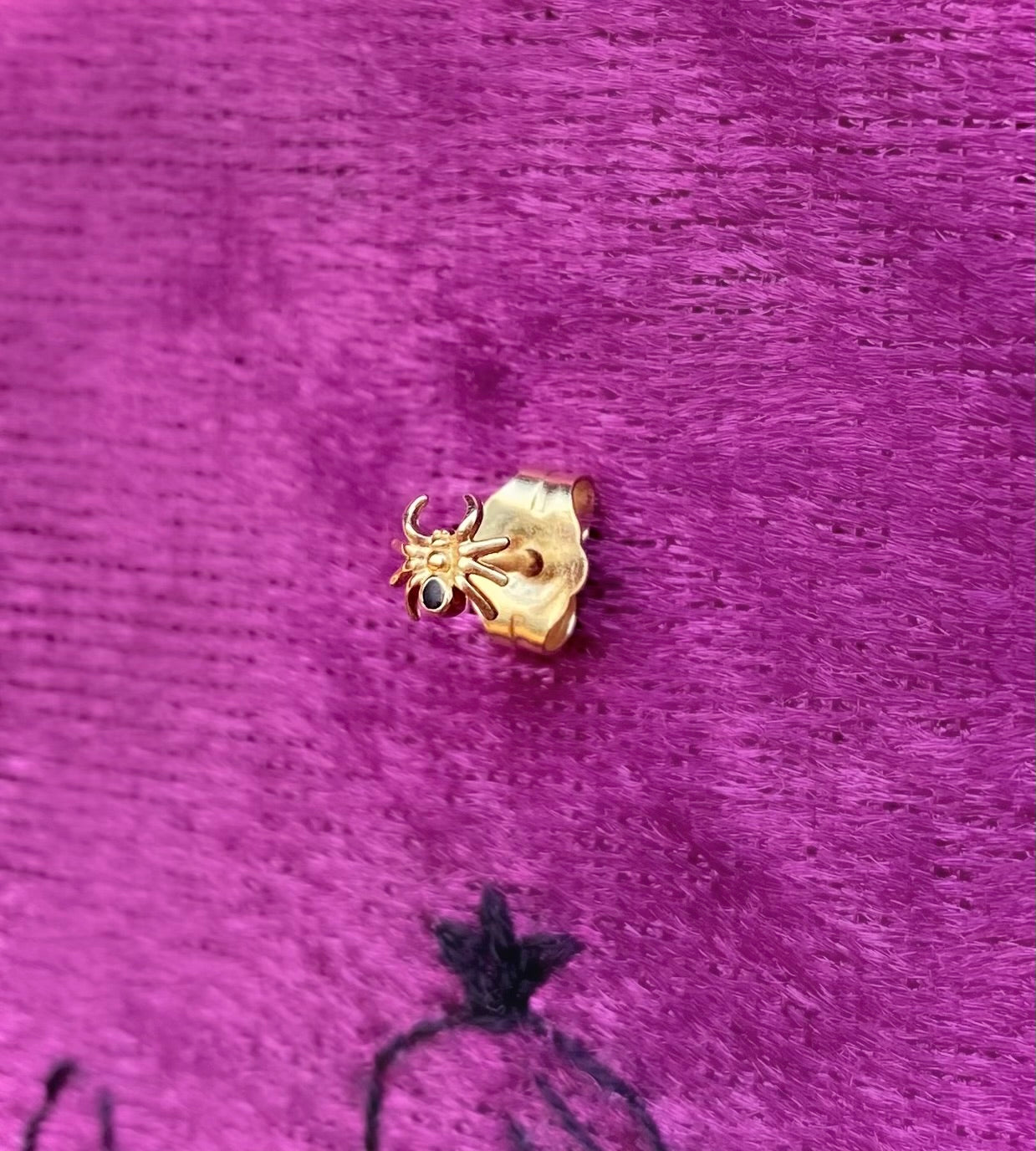 Solid 14K Gold Spinnie Stud