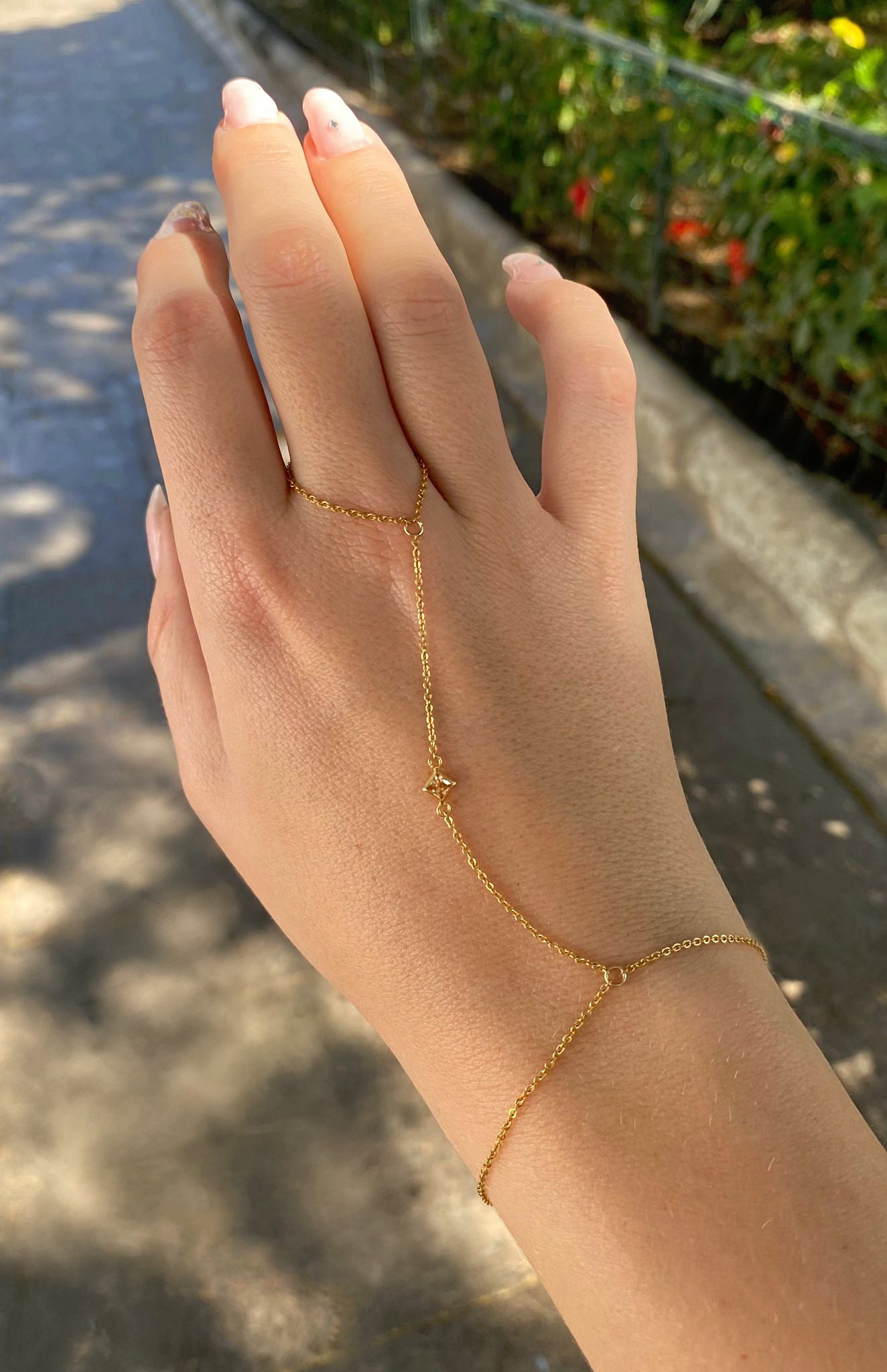 ♢ Rhombus Handchain