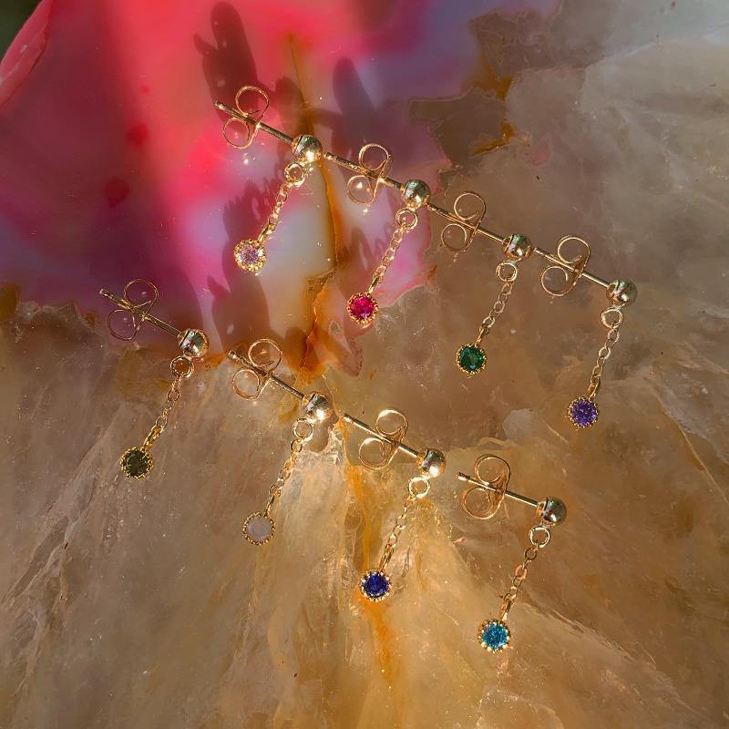 ۵ Diamond Rainbow Drop Stud - lesdeuxjewelry