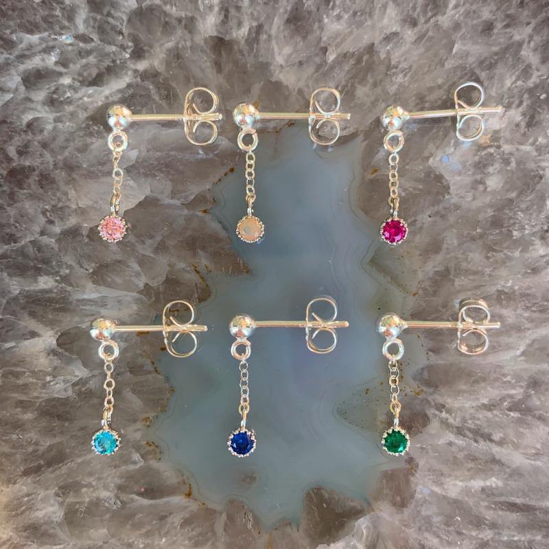 ۵ Diamond Rainbow Drop Stud ~ Silver - lesdeuxjewelry