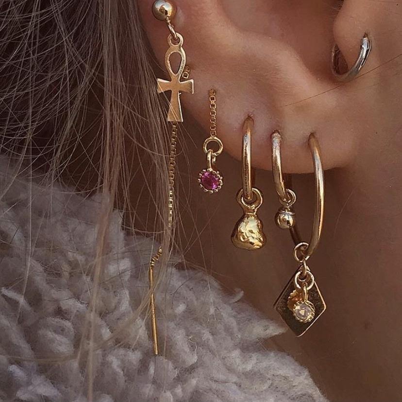 ☥ Ankh stud Earring - lesdeuxjewelry
