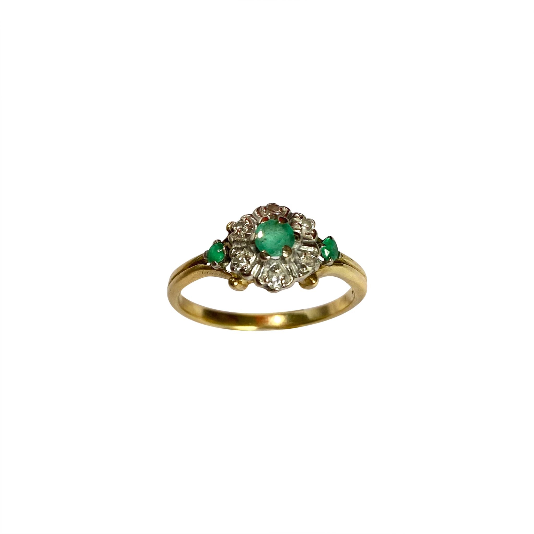 18ct Yellow & White Gold Cluster Flower Design Ring